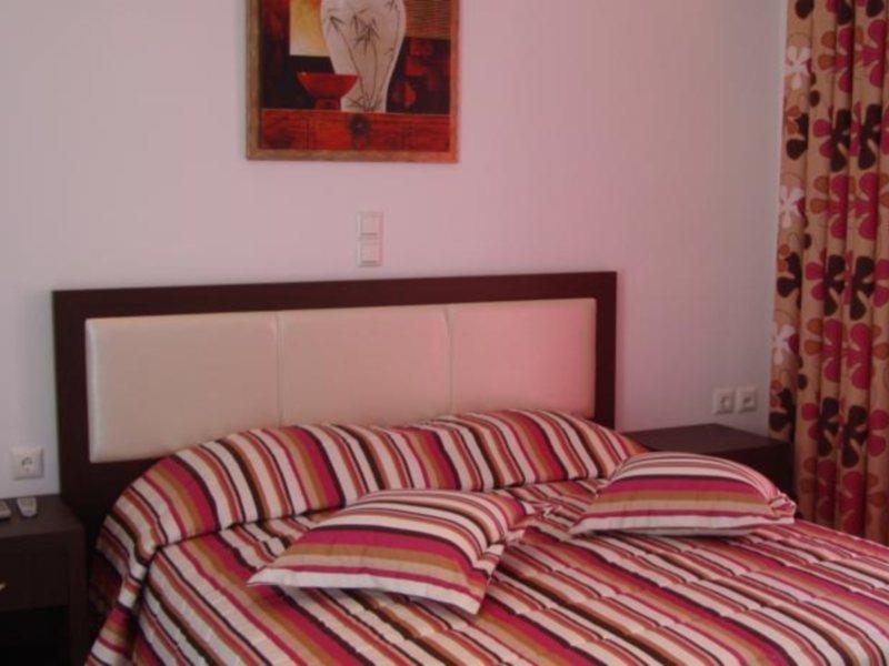 Hotel apartamentowy Elena & 3*