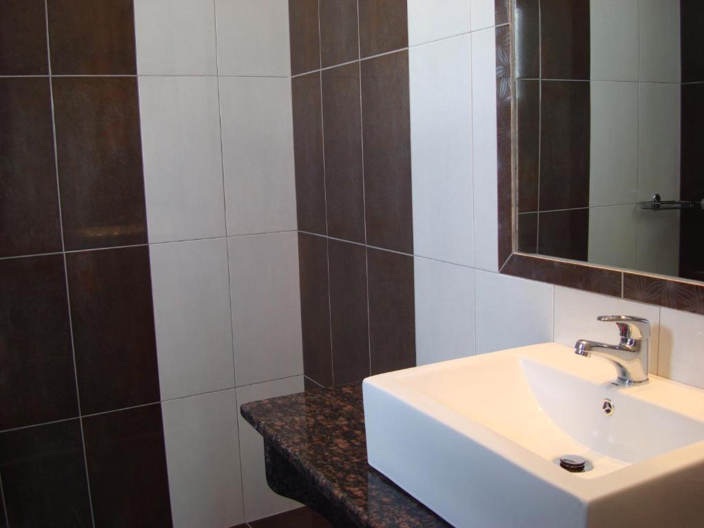 Elena Studios&suites Apartahotel 3*